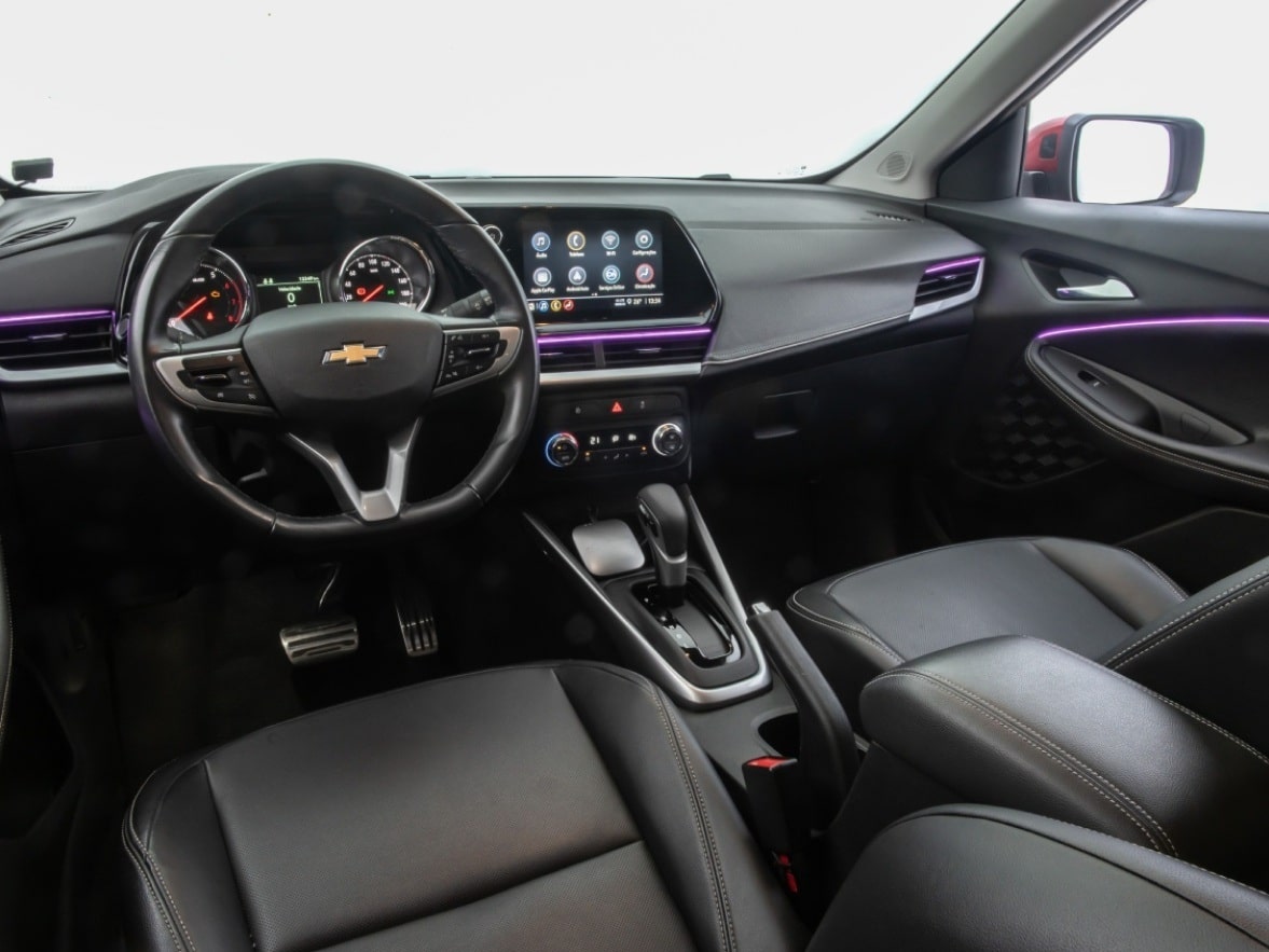 Iluminação interna em LED RGB da linha de acessórios originais Chevrolet para a picape Montana.