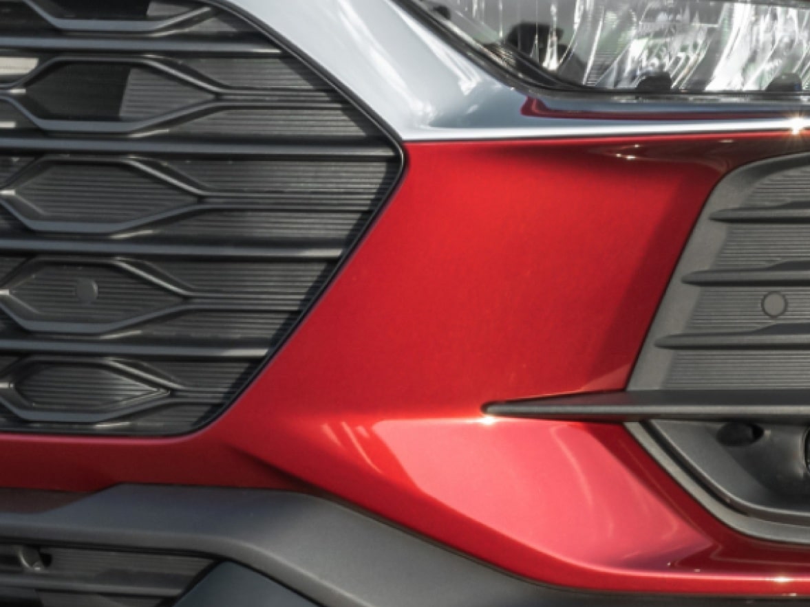 Sensor de estacionamento dianteiro da linha de acessórios originais Chevrolet para a picape Montana.