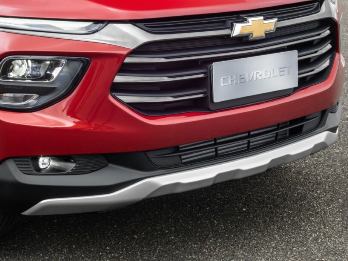 Extensor de para-choque dianteiro da linha de acessórios originais Chevrolet para a picape Montana.