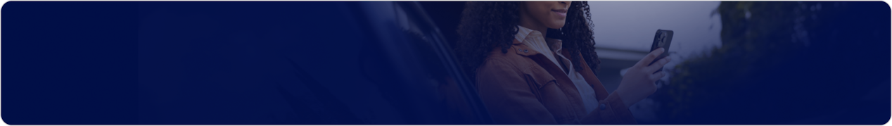 Banner em fundo azul com logotipo do WhatsApp à esquerda, texto em branco explicando sobre contato via aplicativo, e à direita botão branco escrito 'Iniciar conversa