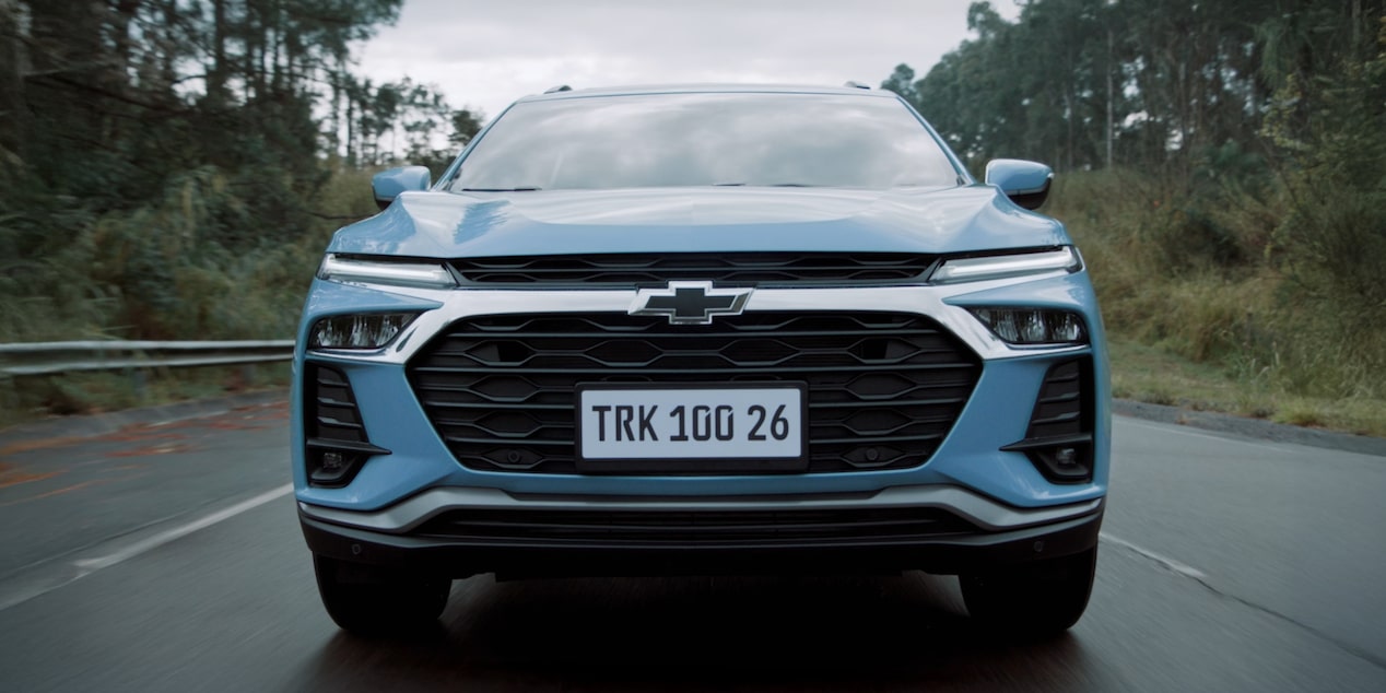 Faróis Tracker 100 Anos Chevrolet